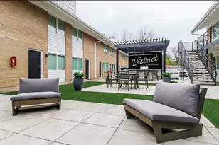 425 N Rosemont Ave, Dallas, TX 75208 - Photo 2