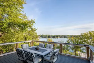 2702 River Ridge Ct, Granbury, TX 76048 - Photo 2