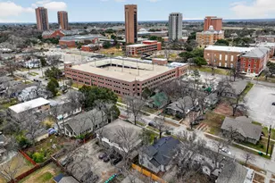 1111 N Austin St, Denton, TX 76201 - Photo 8