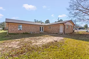 2400 Holly St, Jacksonville, TX 75766 - Photo 24