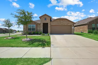 16733 Portage Street, Justin, TX 76247 - Photo 2