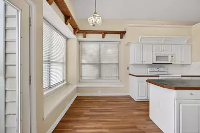 5819 Chatsworth Court, Arlington, TX 76018 - Photo 12