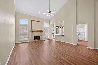 5819 Chatsworth Court, Arlington, TX 76018 - Photo 6