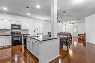 808 Dunkirk Ln, Arlington, TX 76017 - Photo 4