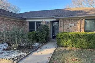 6921 Meadow Park, North Richland Hills, TX 76180 - Photo 2