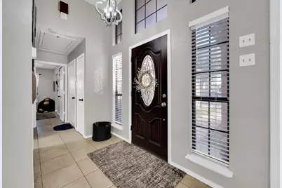 6504 Topaz Drive, Arlington, TX 76001 - Photo 6