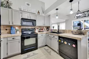 6504 Topaz Dr, Arlington, TX 76001 - Photo 14