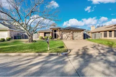 6504 Topaz Drive, Arlington, TX 76001 - Photo 2