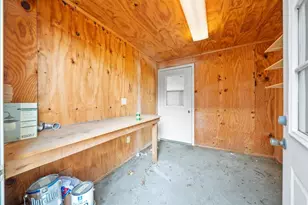 101 N 7th St, Krum, TX 76249 - Photo 20