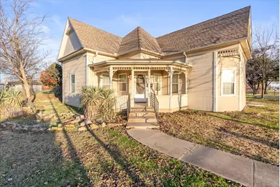 101 N 7th Street, Krum, TX 76249 - Photo 4