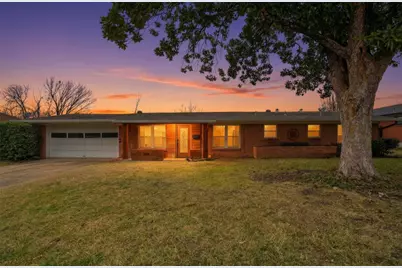 525 W Ridgewood Drive, Garland, TX 75041 - Photo 2