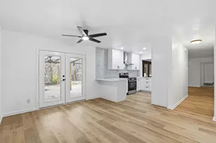 525 W Ridgewood Dr, Garland, TX 75041 - Photo 8