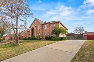 942 Marisa Ln, DeSoto, TX 75115 - Photo 2