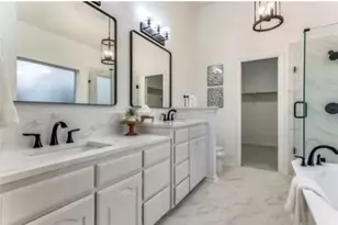 1377 Riley Dr, Carrollton, TX 75007 - Photo 20