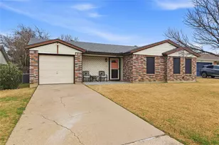605 Plainview Dr, Mansfield, TX 76063 - Photo 2