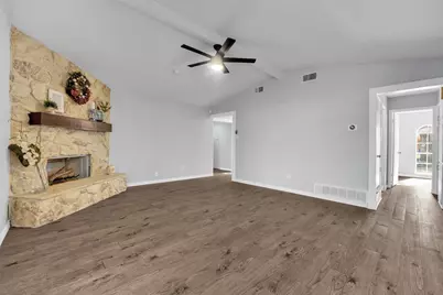 1007 Kay Lynn Street, Mansfield, TX 76063 - Photo 2