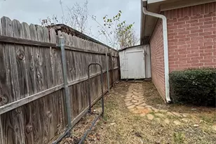 5614 Northstar Ln, Arlington, TX 76017 - Photo 26