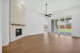 1609 Sandbrock Dr, Aubrey, TX 76227 - Photo 8