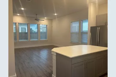 825 W Mayfield Road #224, Arlington, TX 76015 - Photo 2