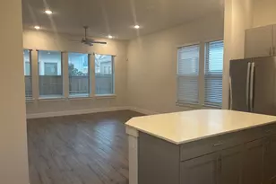 825 W Mayfield Rd, Arlington, TX 76015 - Photo 2