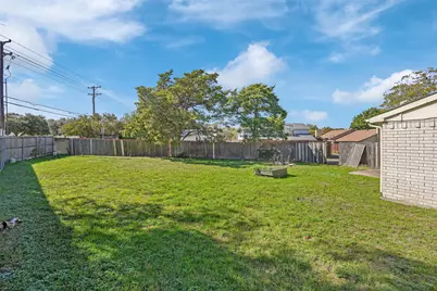 1011 Elk Grove Drive, Richardson, TX 75081 - Photo 22