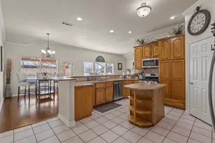 517 Acorn Ct, Saginaw, TX 76179 - Photo 8