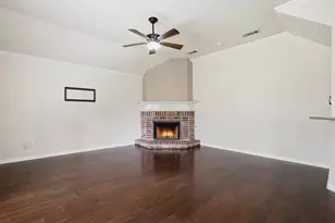 517 Acorn Ct, Saginaw, TX 76179 - Photo 18