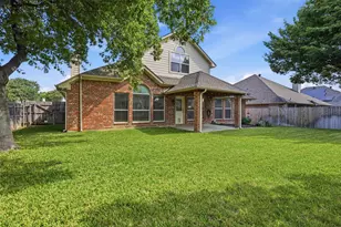 517 Acorn Ct, Saginaw, TX 76179 - Photo 2