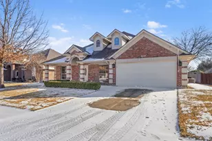 517 Acorn Ct, Saginaw, TX 76179 - Photo 2