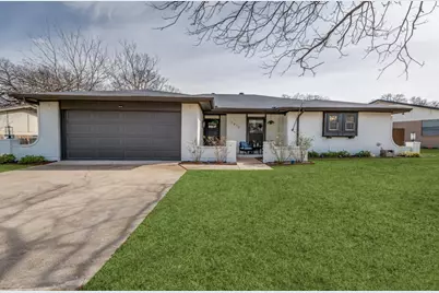 3810 Boxwood Court, Arlington, TX 76017 - Photo 2