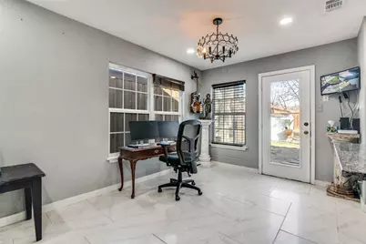 650 Pleasant Oaks Drive, Dallas, TX 75217 - Photo 10