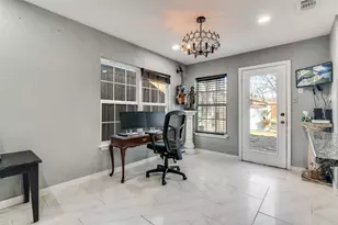 650 Pleasant Oaks Dr, Dallas, TX 75217 - Photo 10