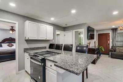 650 Pleasant Oaks Drive, Dallas, TX 75217 - Photo 12