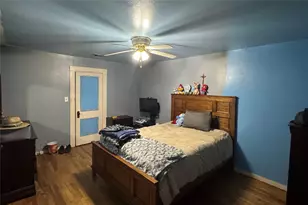 907 W Fordall St, Henderson, TX 75652 - Photo 6