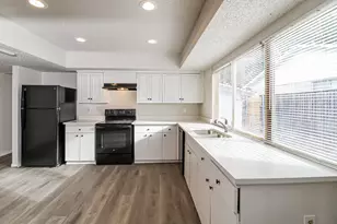 1514 Carnation Dr, Lewisville, TX 75067 - Photo 6