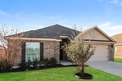 108 Magnolia Drive, Sanger, TX 76266 - Photo 2