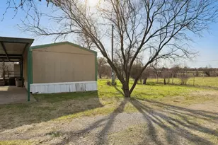 1091 Withers Rd, Mineral Wells, TX 76067 - Photo 4