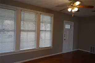 1325 Barnes St, Arlington, TX 76013 - Photo 10