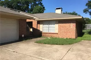 505 N Walnut Creek Dr, Mansfield, TX 76063 - Photo 2