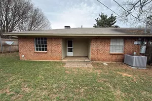 505 N Walnut Creek Dr, Mansfield, TX 76063 - Photo 14