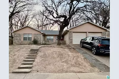 2925 Ridgewood Drive, Hurst, TX 76054 - Photo 1