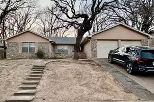 2925 Ridgewood Dr, Hurst, TX 76054 - Photo 1