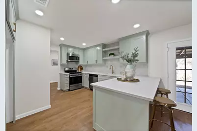 7805 Emerald Hills Way, North Richland Hills, TX 76180 - Photo 10