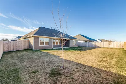 918 Buttercup Drive, Pilot Point, TX 76258 - Photo 12