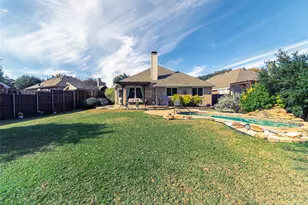 1706 Hollow Creek Ct, Garland, TX 75040 - Photo 32