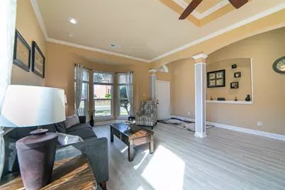 1706 Hollow Creek Court, Garland, TX 75040 - Photo 10
