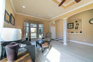 1706 Hollow Creek Ct, Garland, TX 75040 - Photo 10