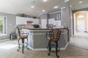 1706 Hollow Creek Ct, Garland, TX 75040 - Photo 14