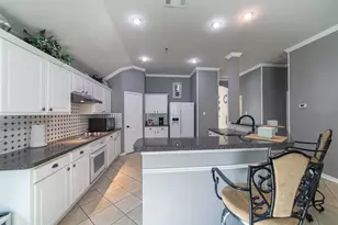 1706 Hollow Creek Ct, Garland, TX 75040 - Photo 16