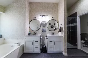1706 Hollow Creek Ct, Garland, TX 75040 - Photo 28